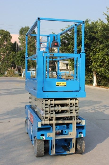 自行式升降平台